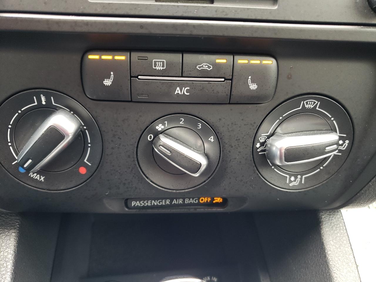 Volkswagen Jetta Sedan 4dr Auto SE PZEV 2014