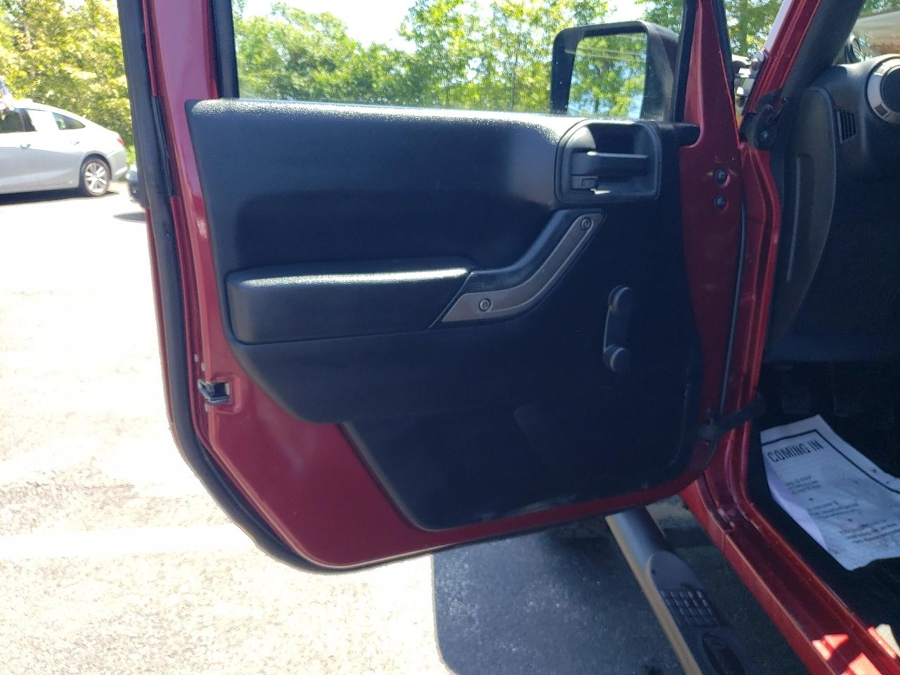 Jeep Wrangler 4WD 2dr Sport 2013