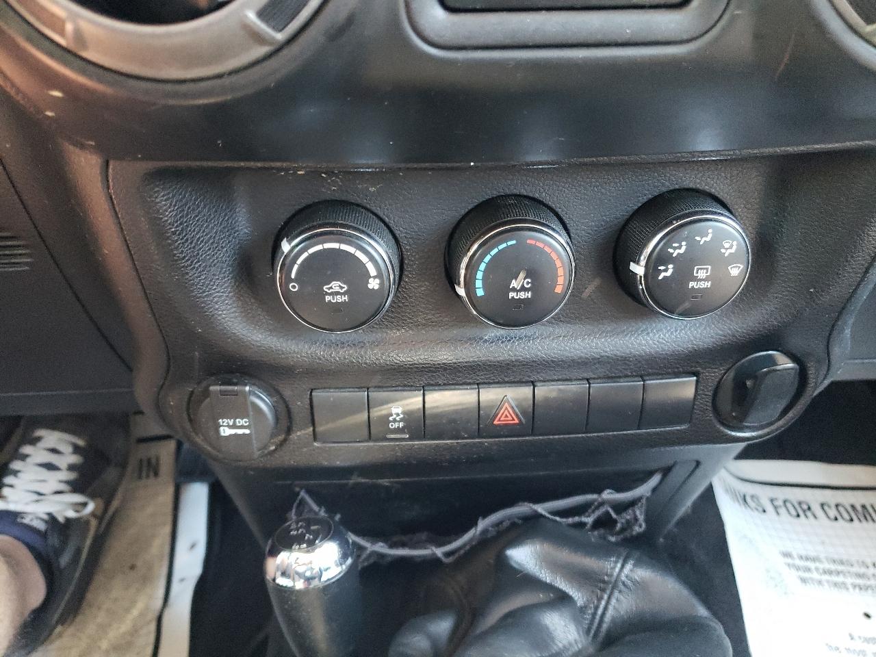 Jeep Wrangler 4WD 2dr Sport 2013