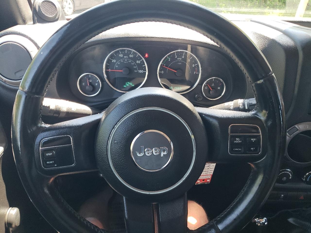 Jeep Wrangler 4WD 2dr Sport 2013