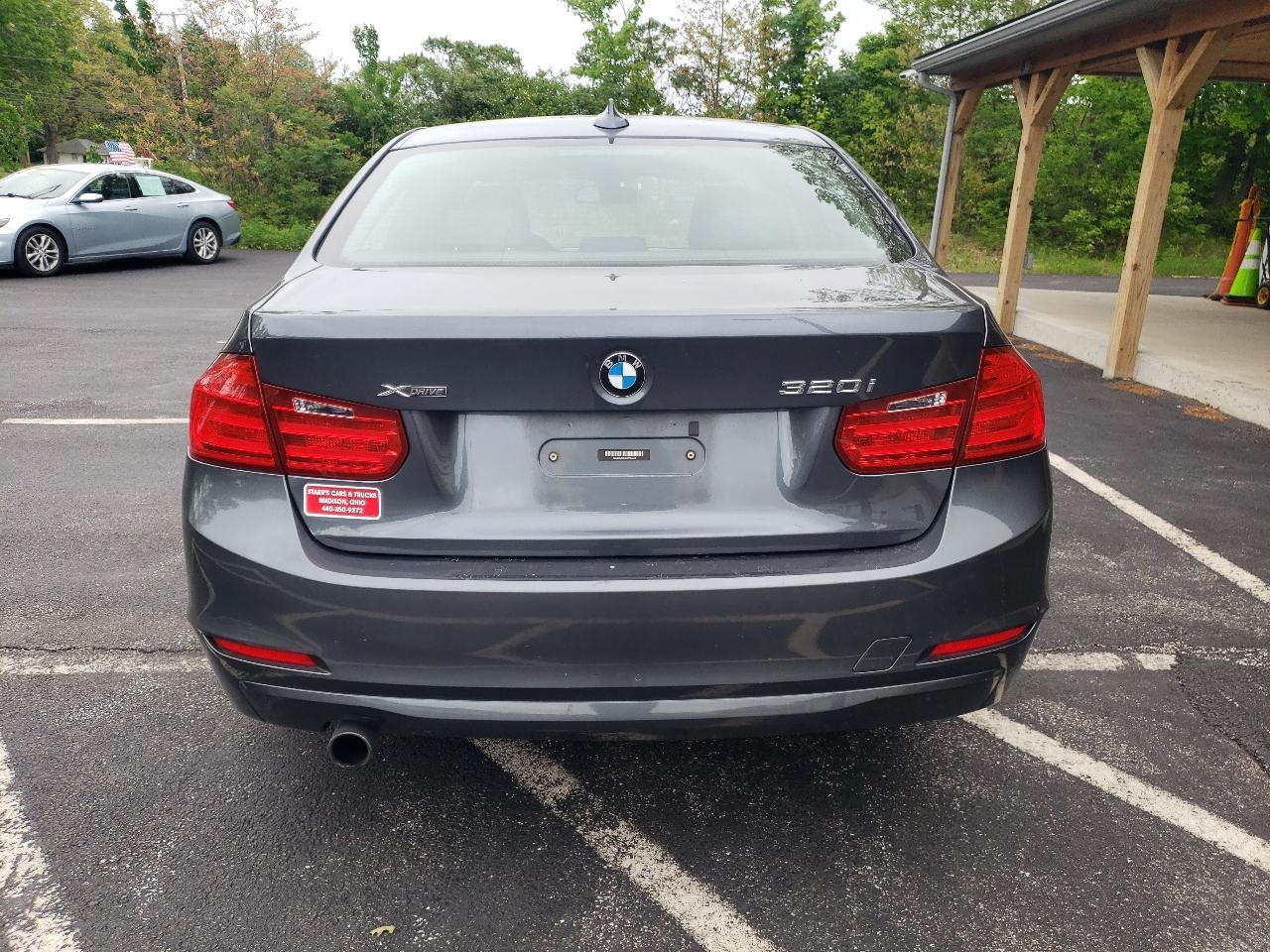 BMW 3 Series 4dr Sdn 320i xDrive AWD 2013