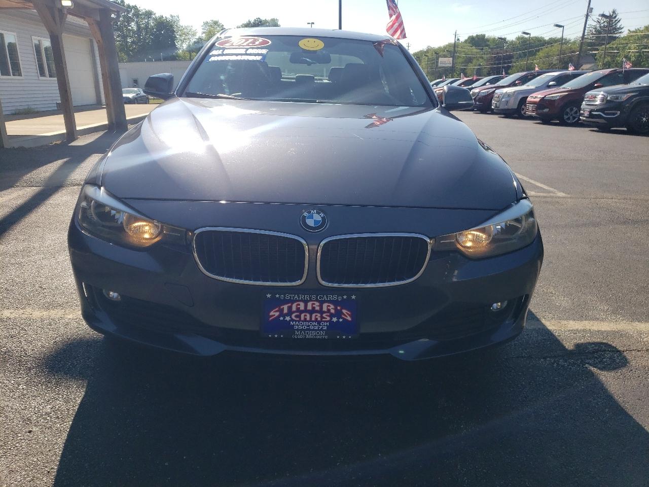 2013 BMW 3 Series 320i xDrive Sedan's photo