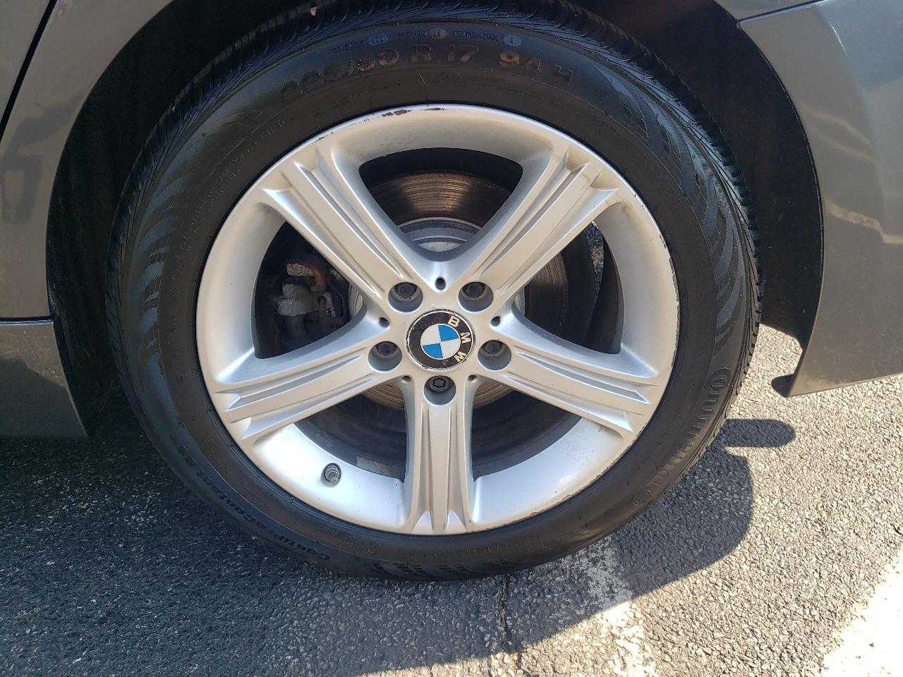 BMW 3 Series 4dr Sdn 320i xDrive AWD 2013