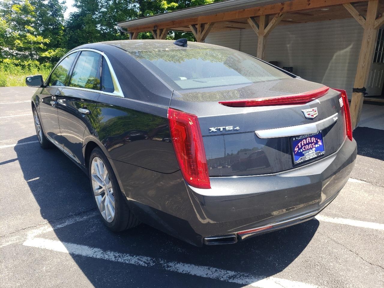 Cadillac XTS 4dr Sdn Luxury Collection AWD 2016