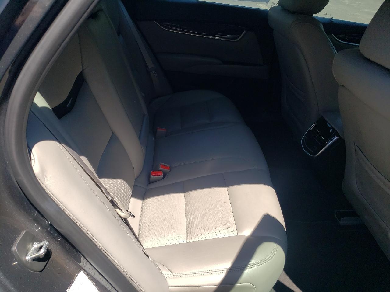 Cadillac XTS 4dr Sdn Luxury Collection AWD 2016