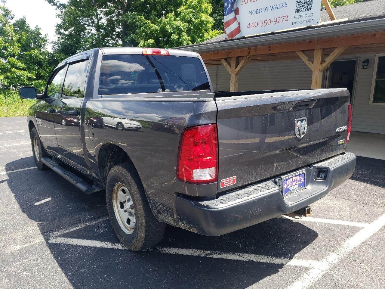 RAM 1500 Classic Tradesman 4x4 Crew Cab 5'7" Box 2019