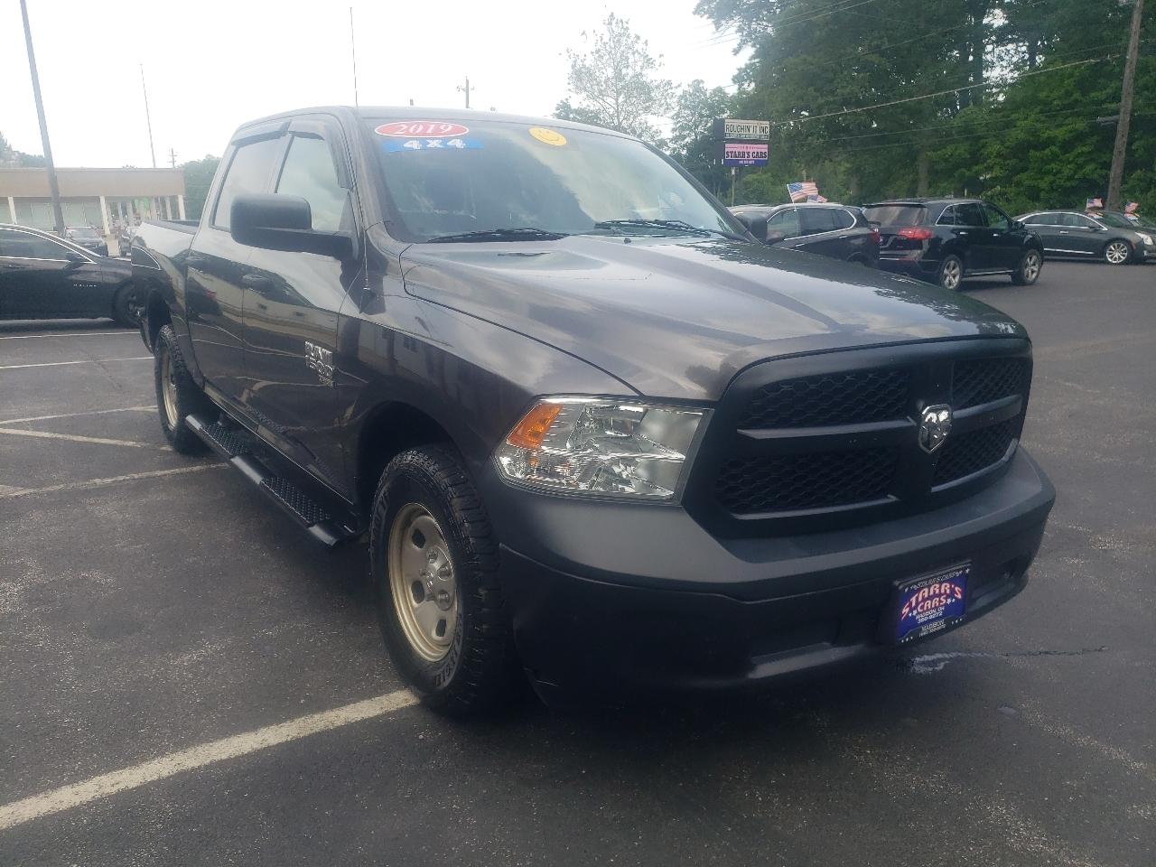 RAM 1500 Classic Tradesman 4x4 Crew Cab 5'7" Box 2019