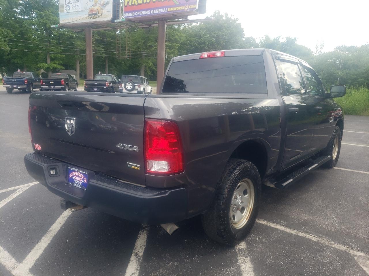 RAM 1500 Classic Tradesman 4x4 Crew Cab 5'7" Box 2019