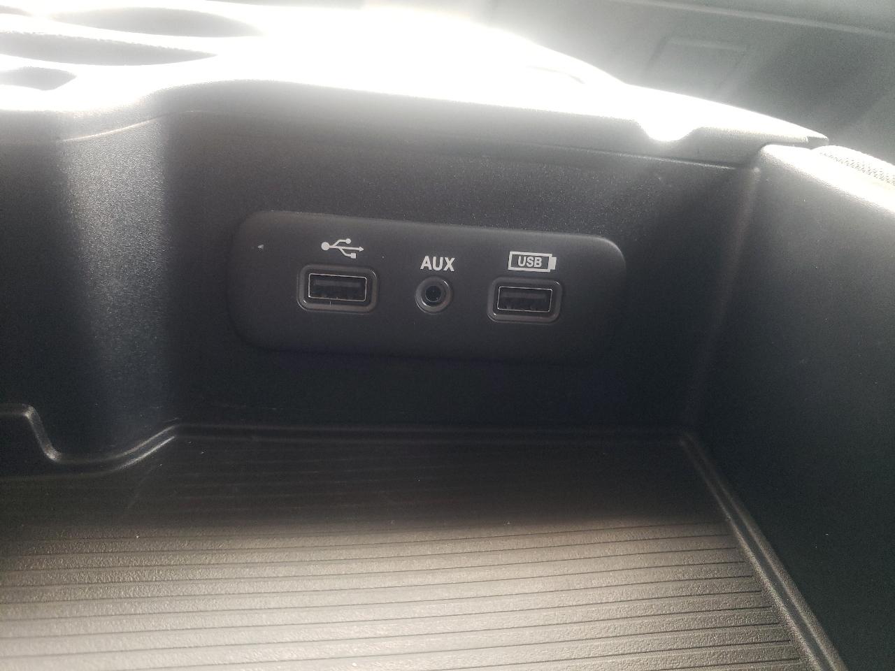 RAM 1500 Classic Tradesman 4x4 Crew Cab 5'7" Box 2019