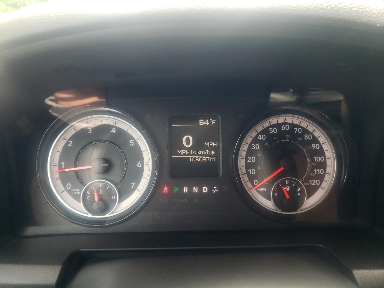 RAM 1500 Classic Tradesman 4x4 Crew Cab 5'7" Box 2019