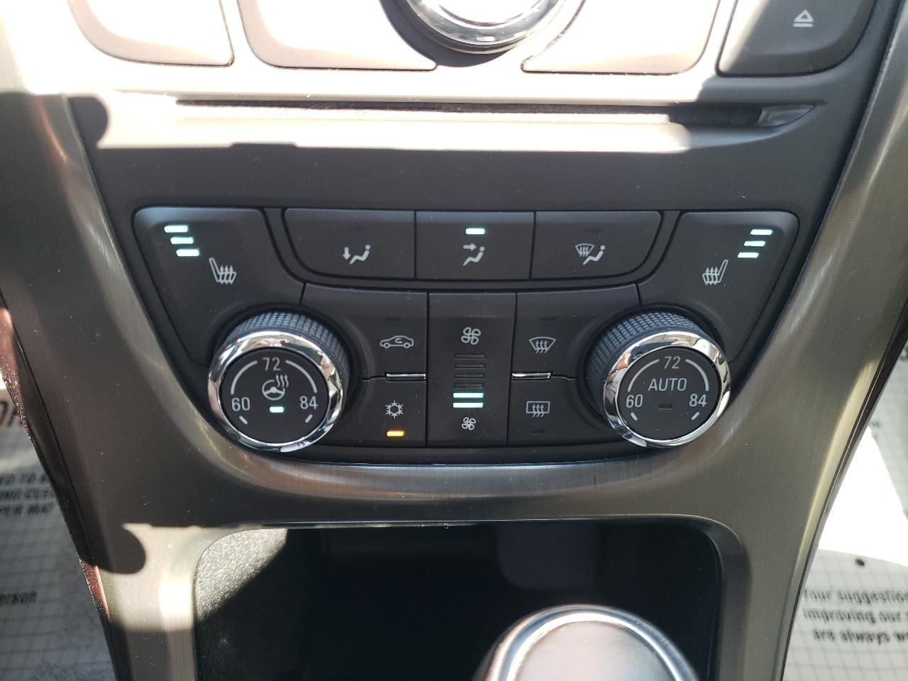 Buick Verano 4dr Sdn Leather Group 2014