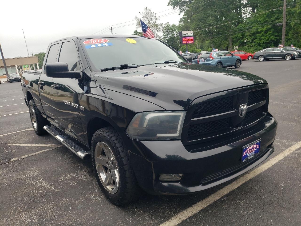 RAM 1500 4WD Quad Cab 140.5" Express 2012