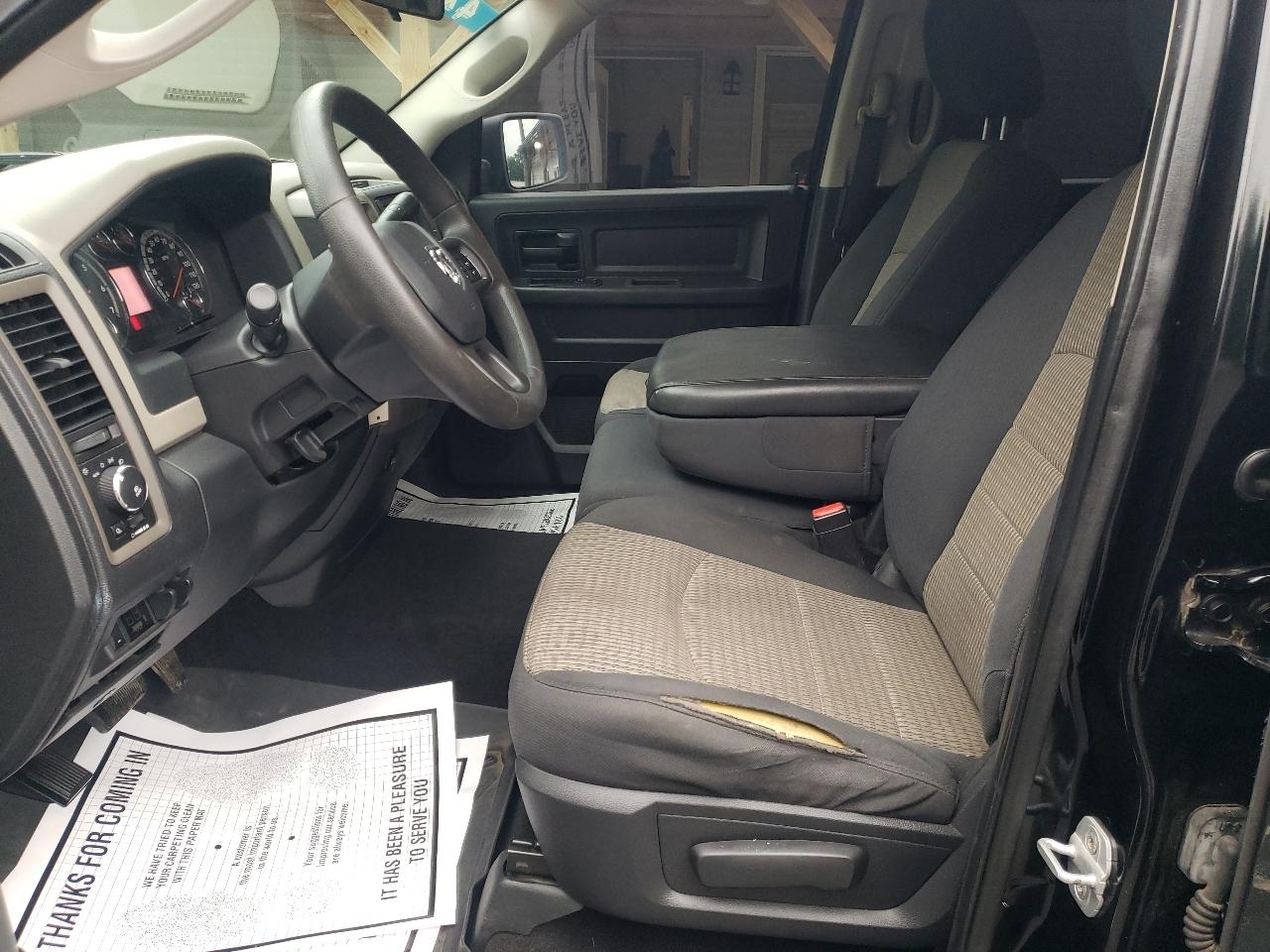 RAM 1500 4WD Quad Cab 140.5" Express 2012