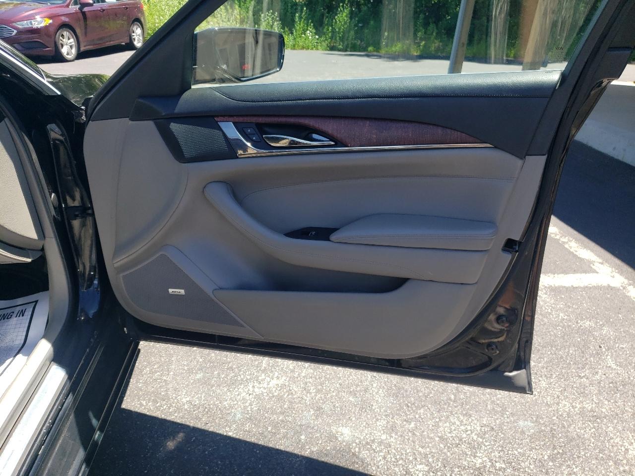 Cadillac CTS Sedan 4dr Sdn 2.0L Turbo AWD 2014
