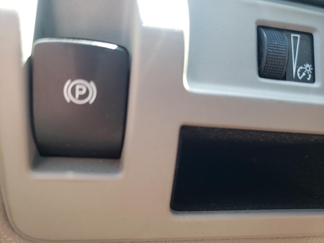 Cadillac CTS Sedan 4dr Sdn 2.0L Turbo AWD 2014