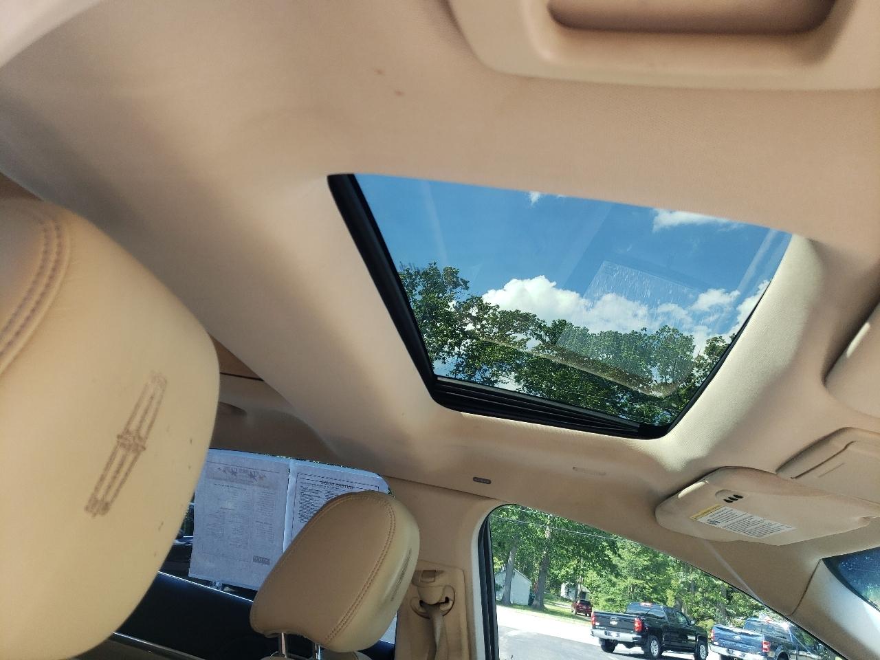 Lincoln MKS 4dr Sdn 3.7L AWD 2012