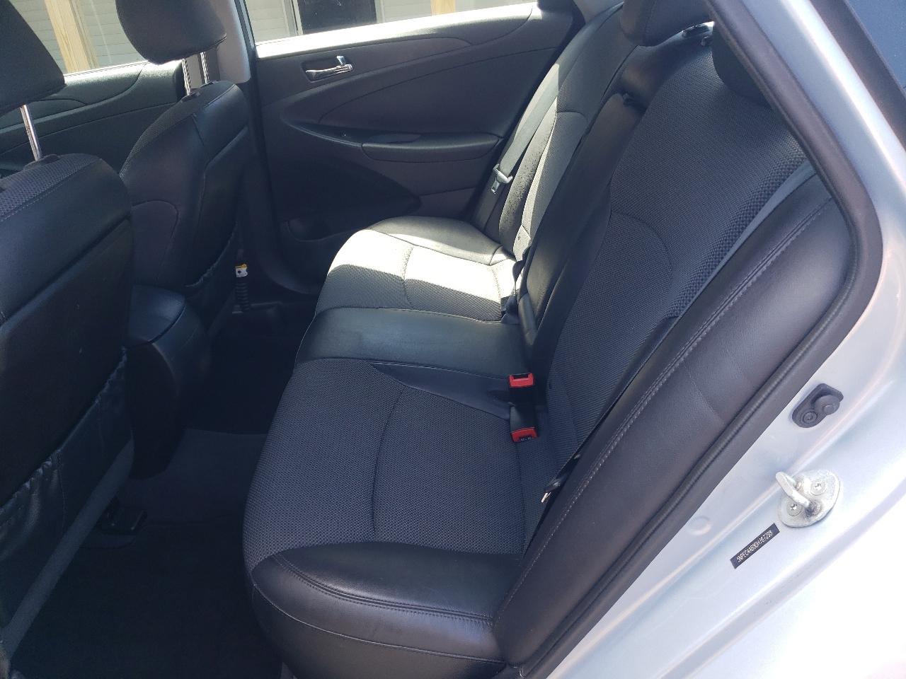 Hyundai Sonata 4dr Sdn 2.0T Auto SE 2013