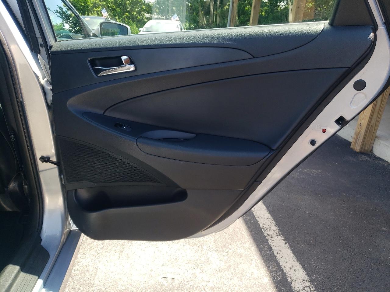 Hyundai Sonata 4dr Sdn 2.0T Auto SE 2013