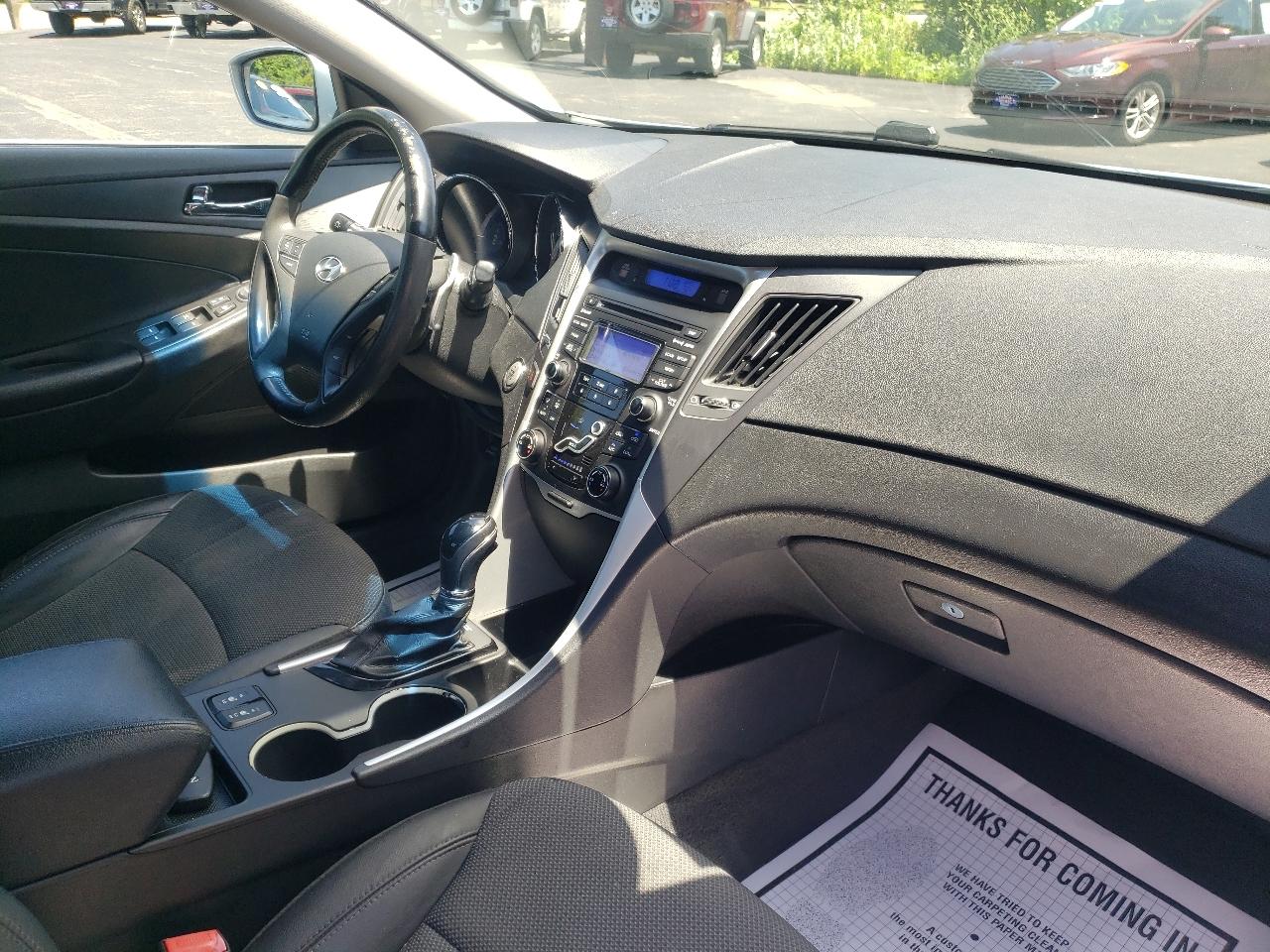 Hyundai Sonata 4dr Sdn 2.0T Auto SE 2013