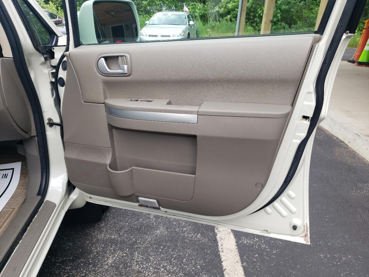 Mitsubishi Endeavor AWD 4dr SE 2007