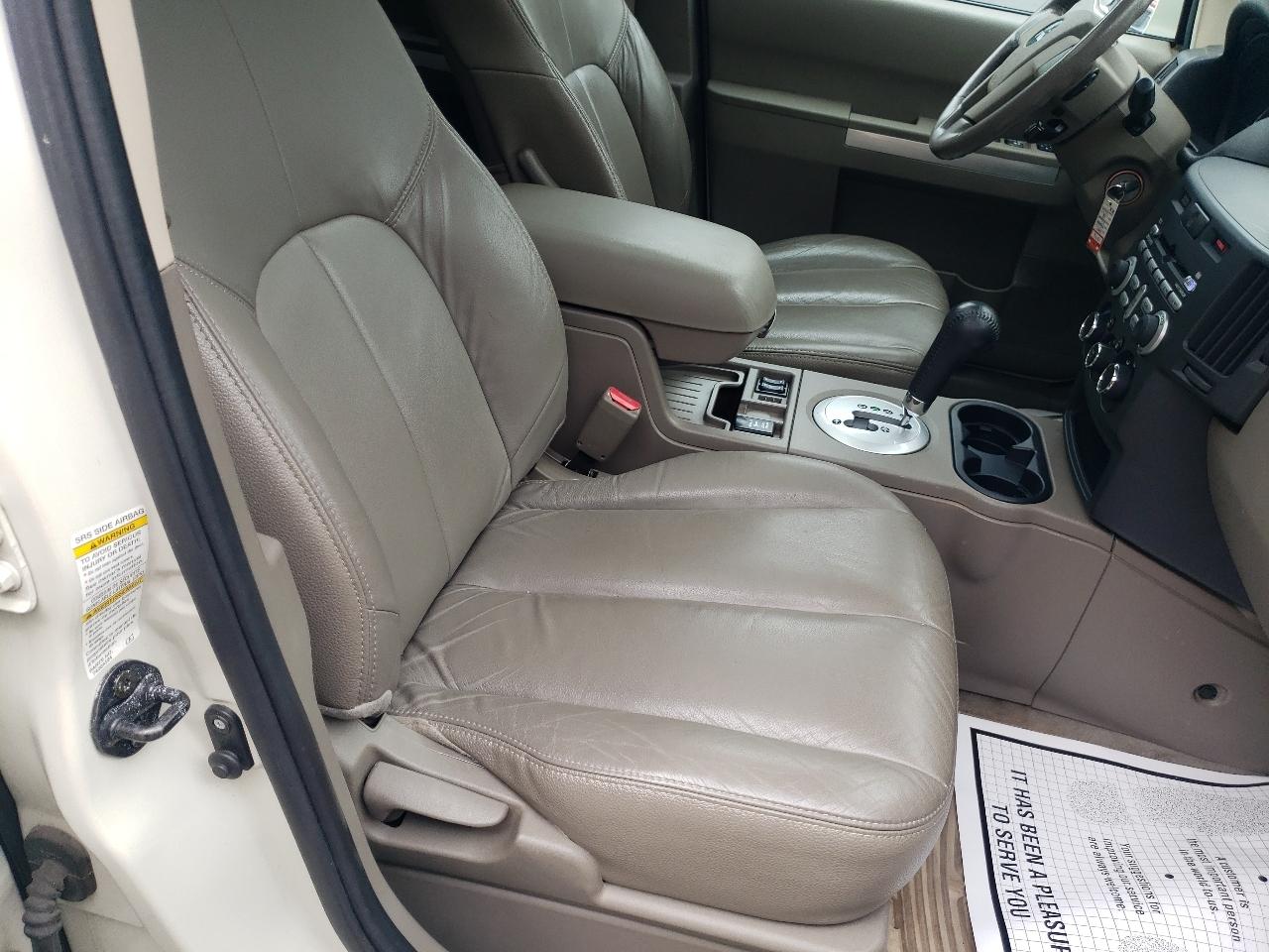 Mitsubishi Endeavor AWD 4dr SE 2007