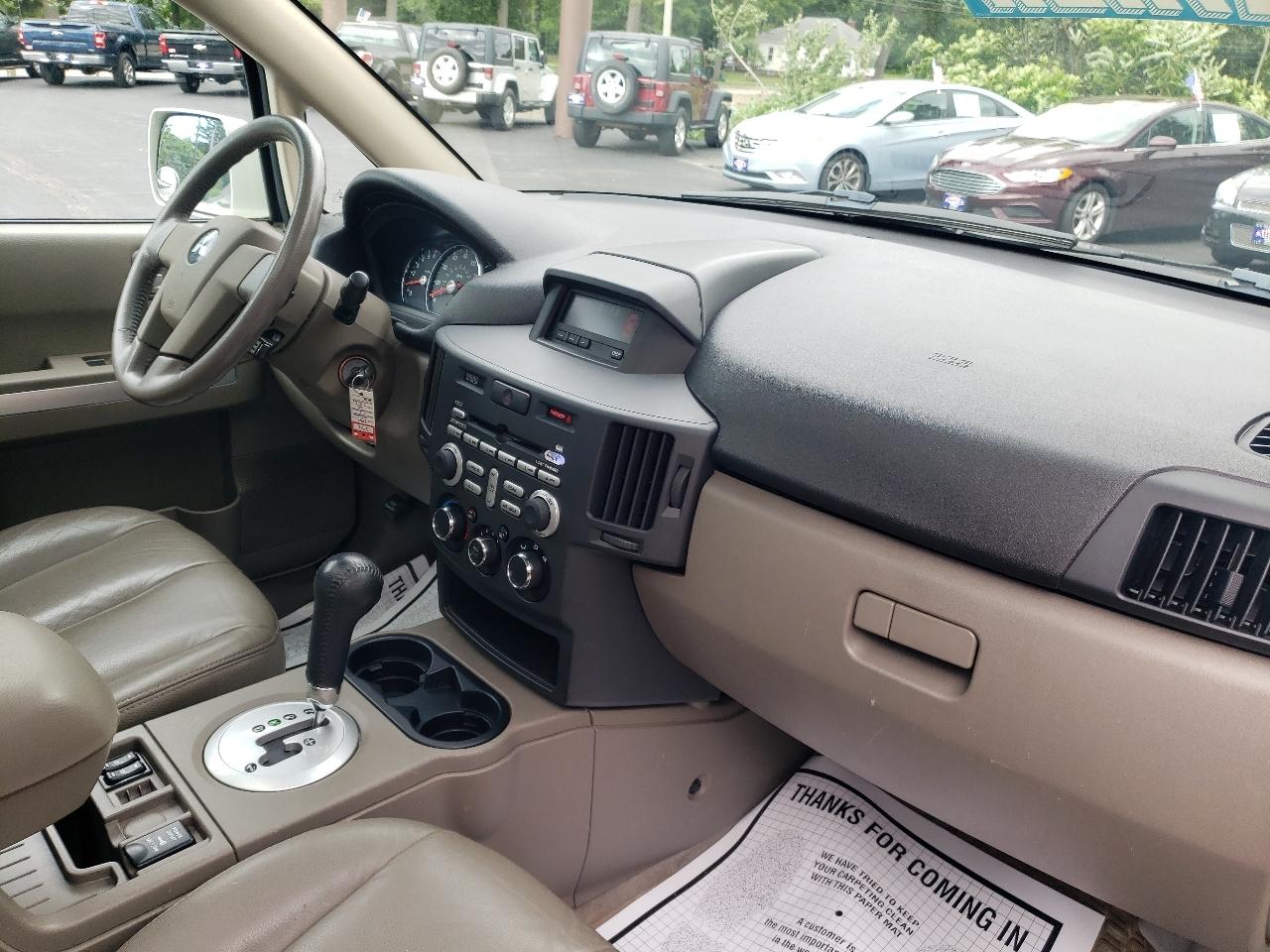 Mitsubishi Endeavor AWD 4dr SE 2007