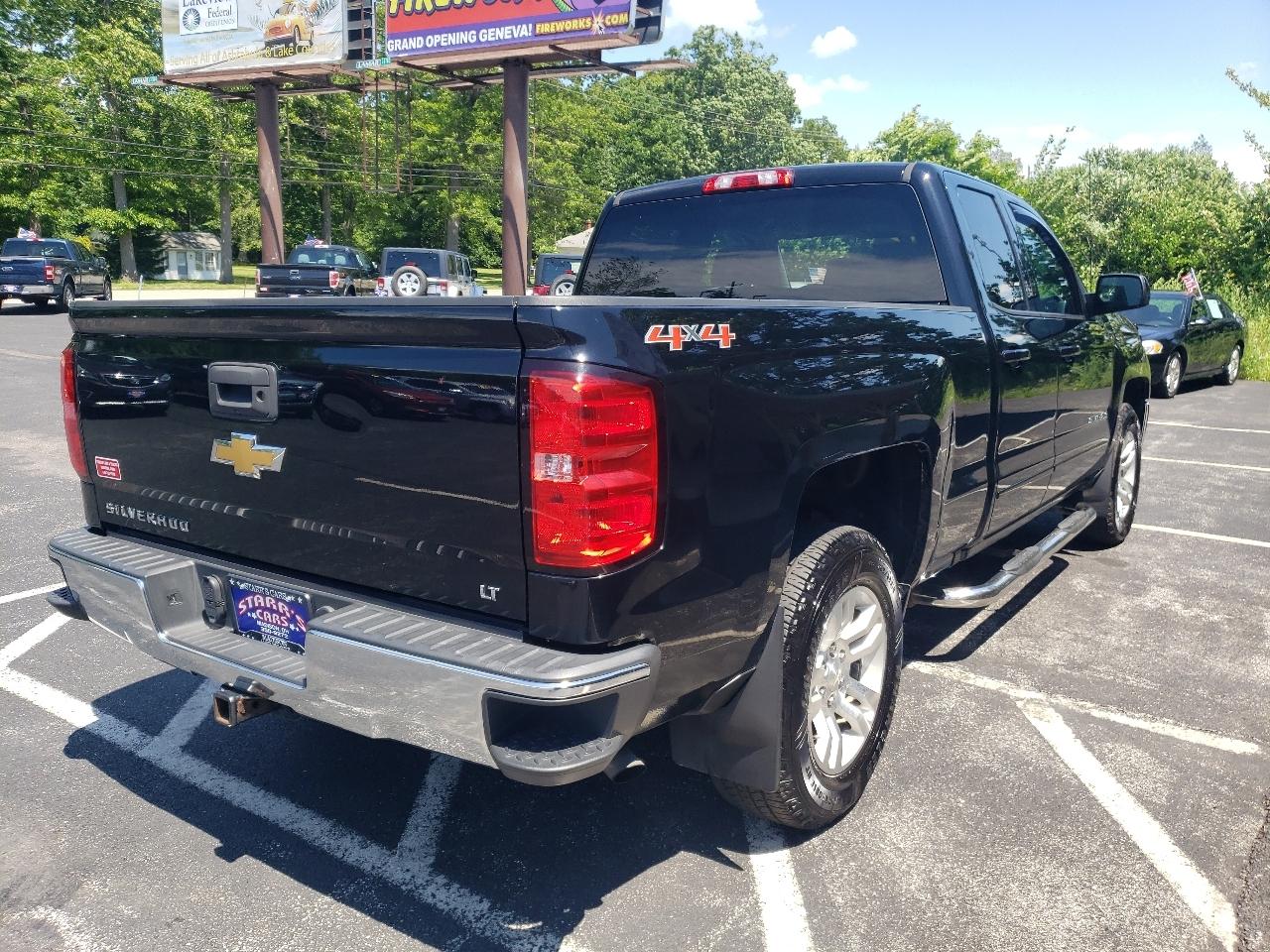 Chevrolet Silverado 1500 4WD Double Cab 143.5" LT w/1LT 2017