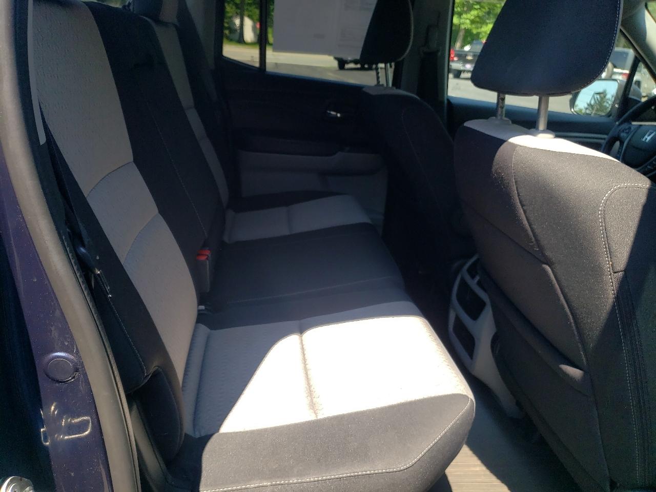 Honda Ridgeline RTS 4x4 Crew Cab 5.3' Bed 2017