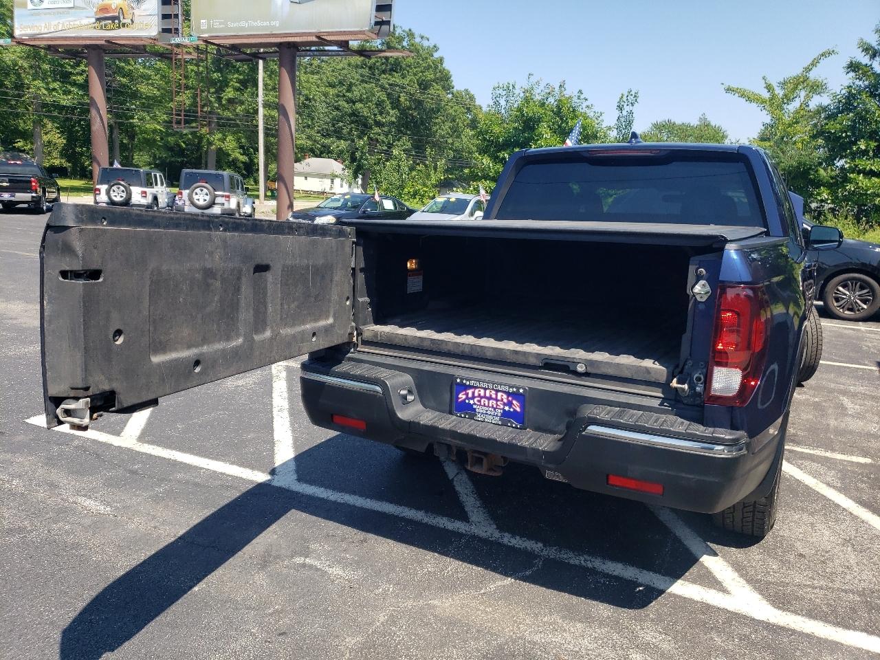 Honda Ridgeline RTS 4x4 Crew Cab 5.3' Bed 2017