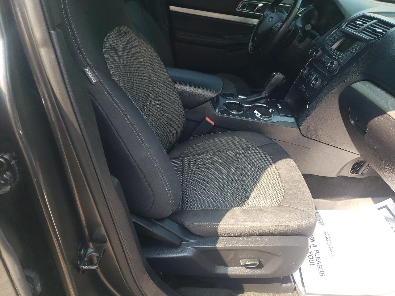 Ford Explorer XLT FWD 2017