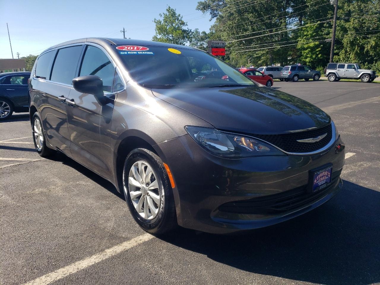 Chrysler Pacifica Touring FWD 2017