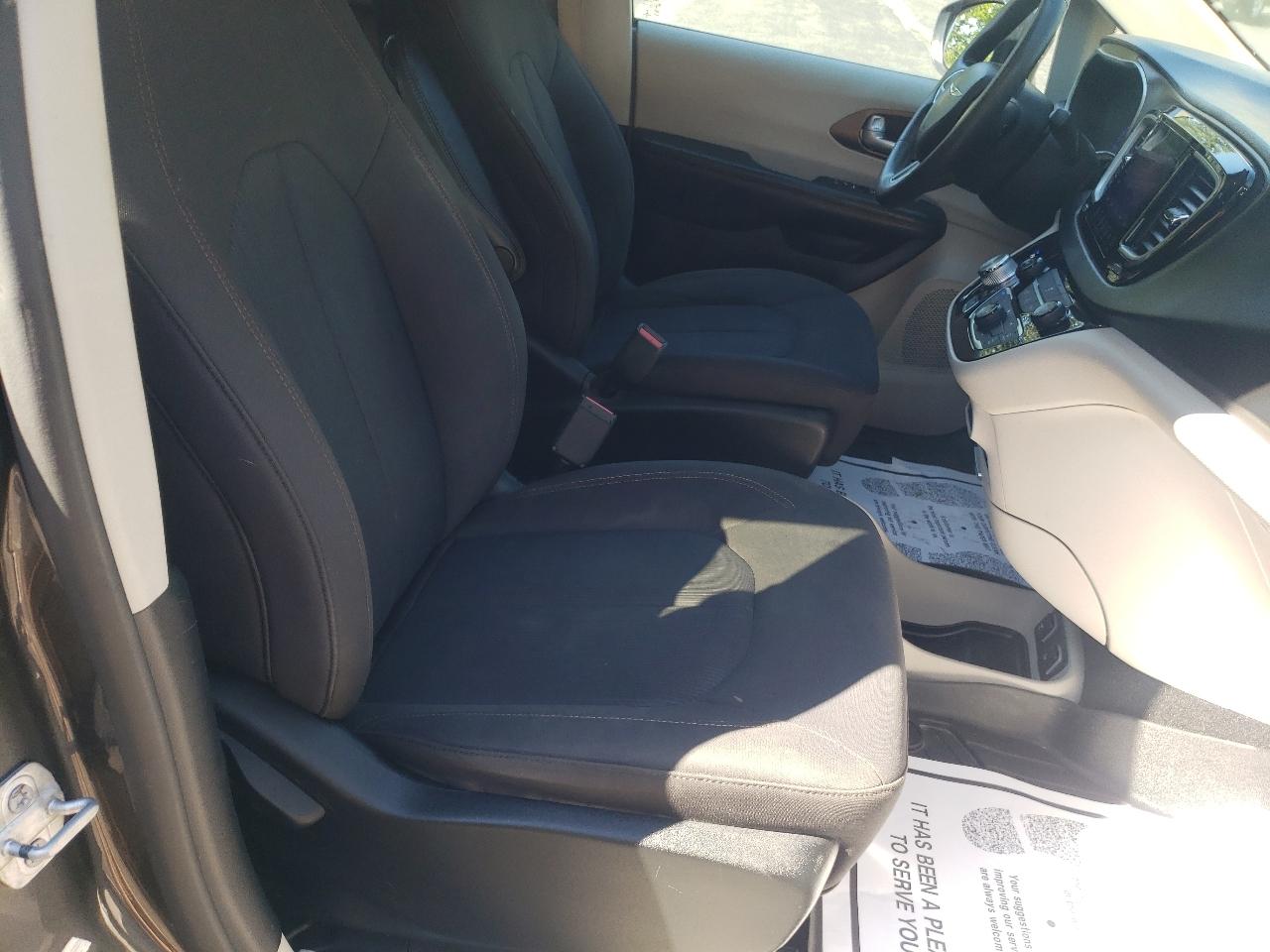 Chrysler Pacifica Touring FWD 2017