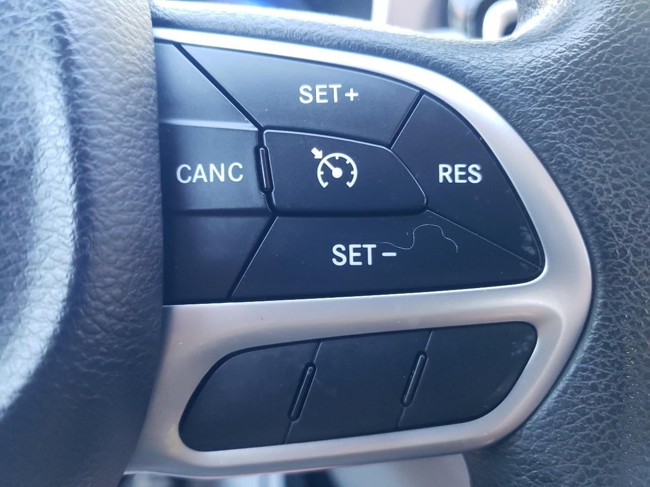 Chrysler Pacifica Touring FWD 2017