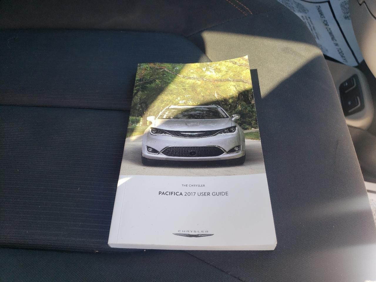 Chrysler Pacifica Touring FWD 2017