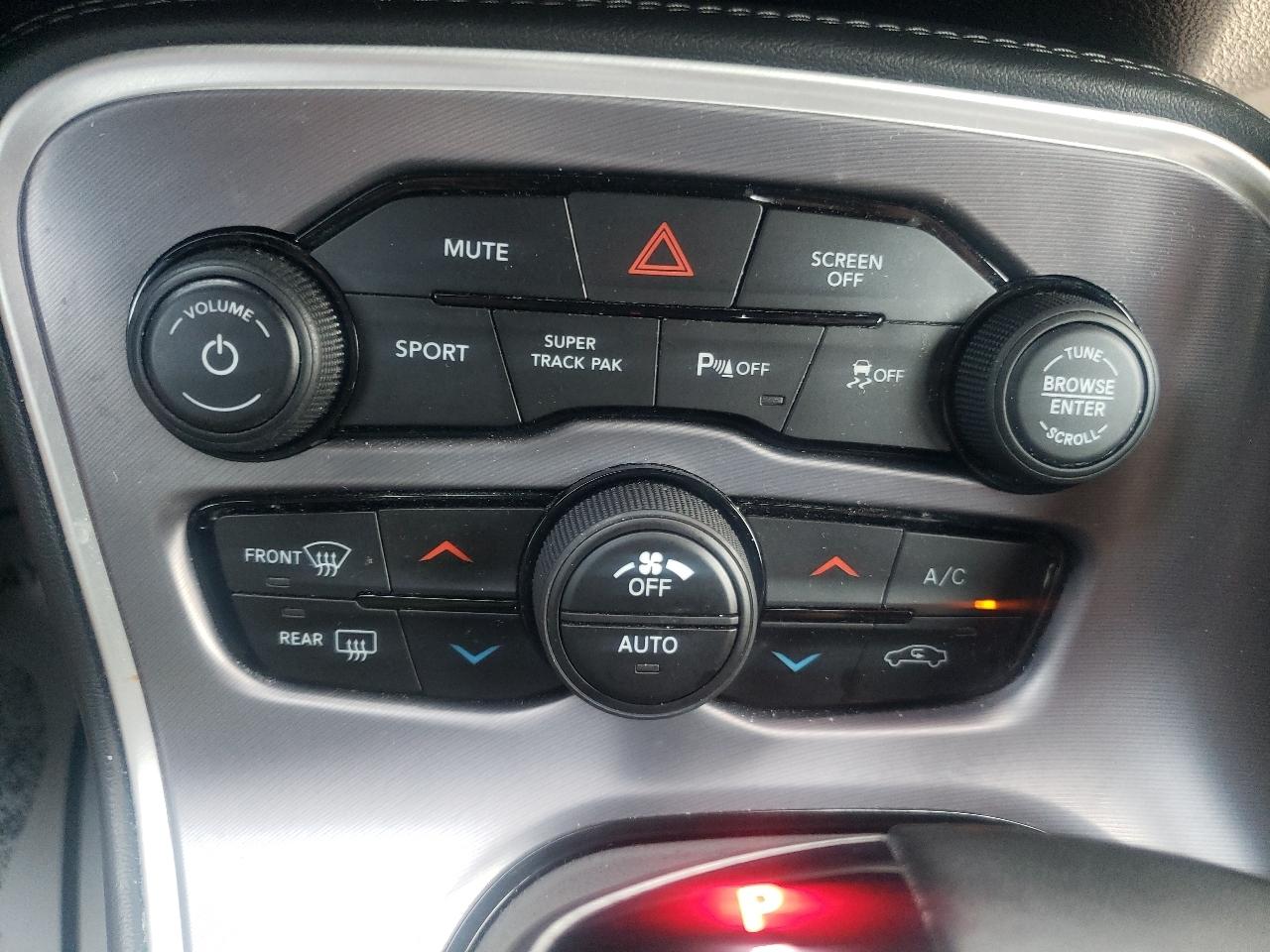 Dodge Challenger GT AWD 2019