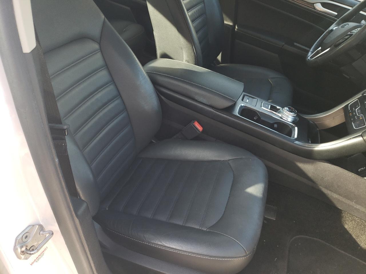 Ford Fusion SE FWD 2017