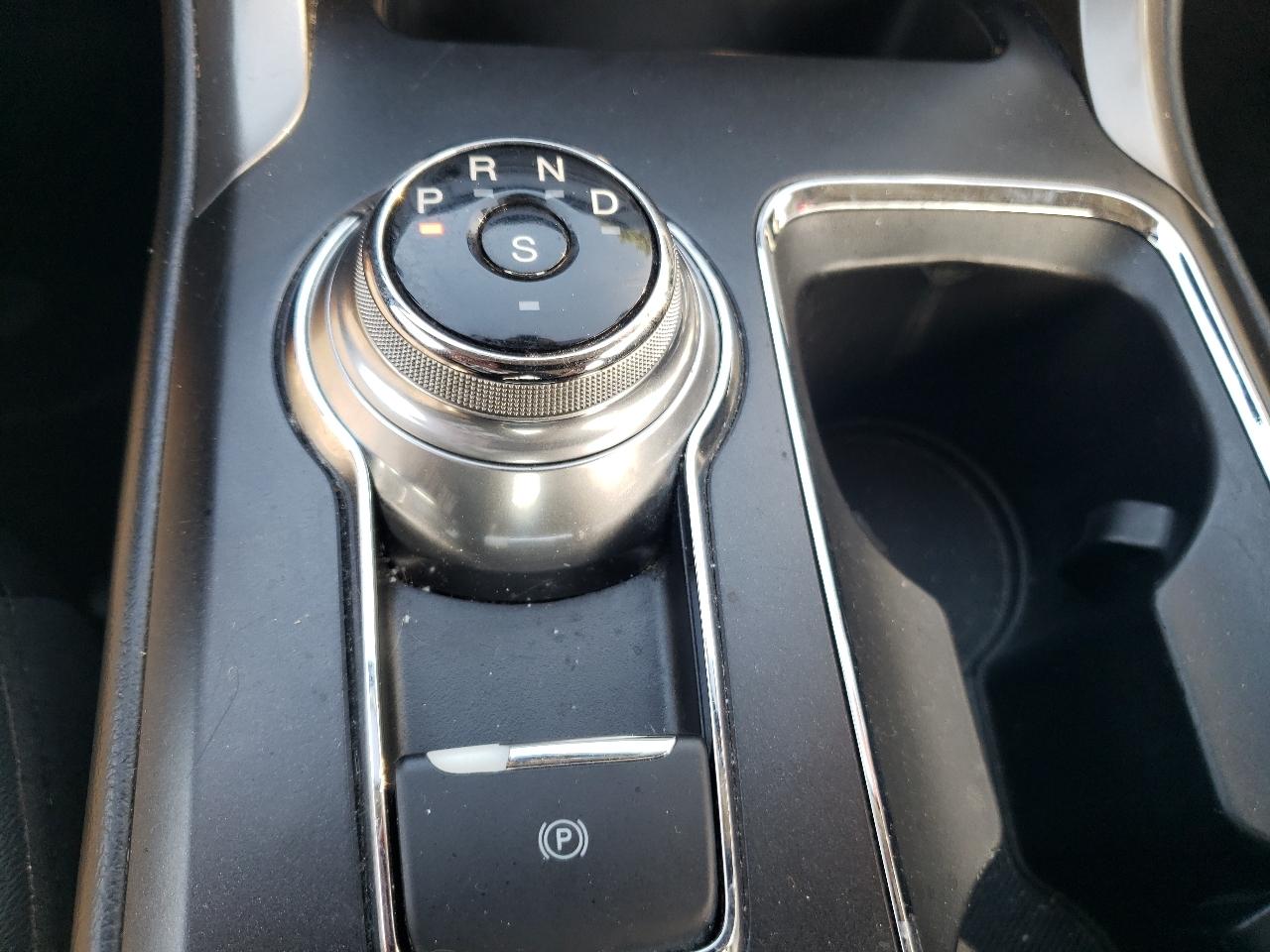 Ford Fusion SE FWD 2017