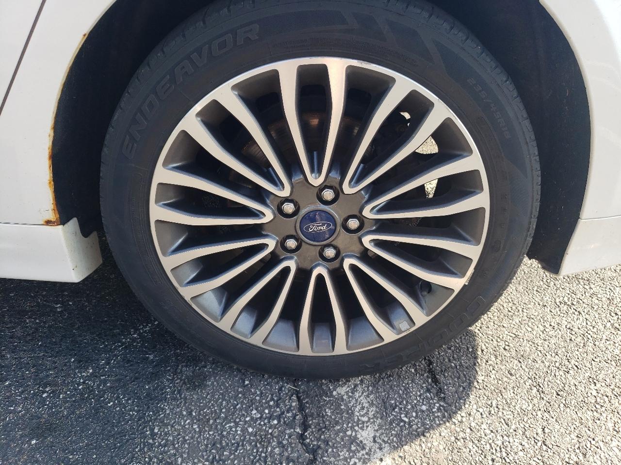 Ford Fusion SE FWD 2017