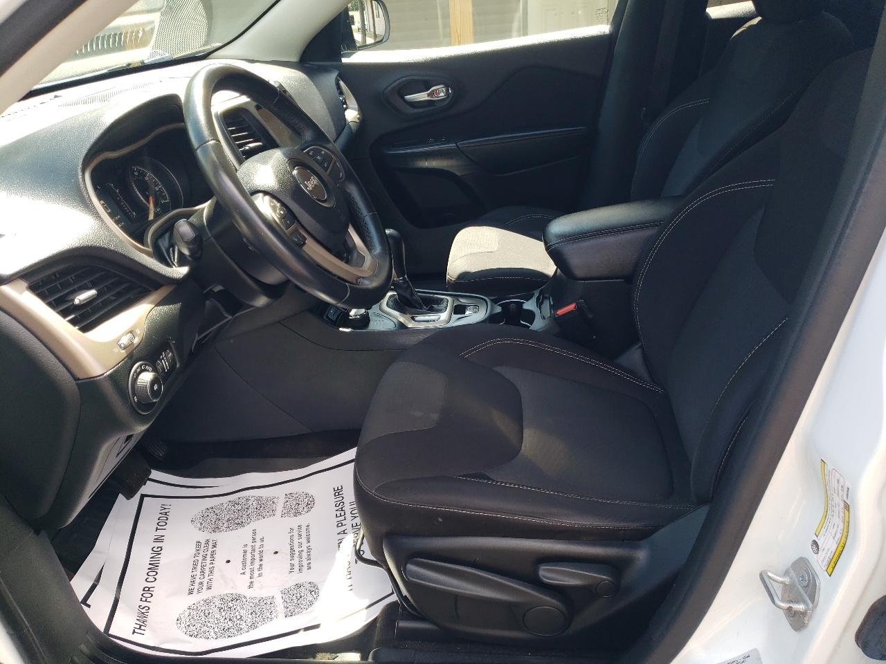 Jeep Cherokee 4WD 4dr Latitude 2015