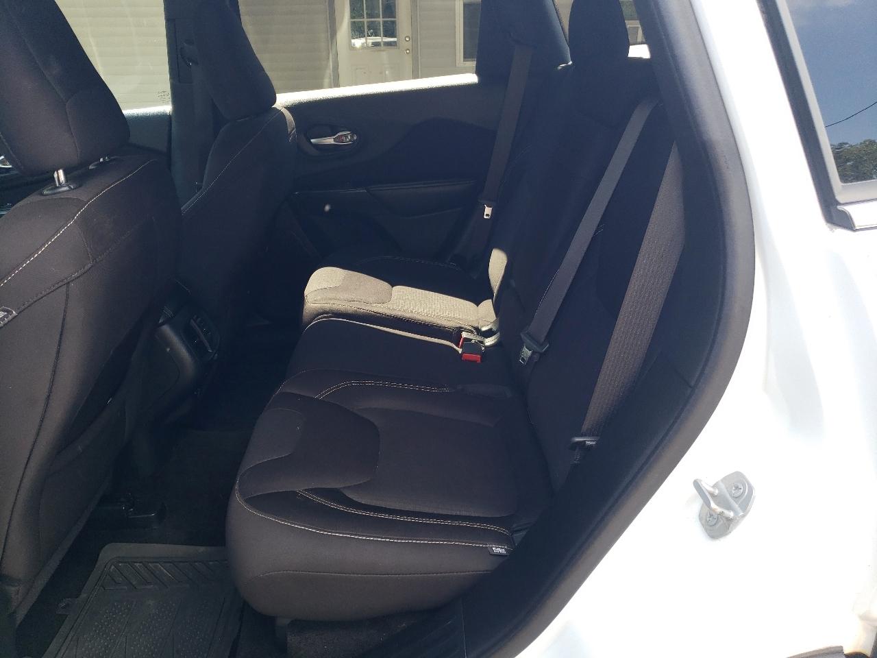 Jeep Cherokee 4WD 4dr Latitude 2015