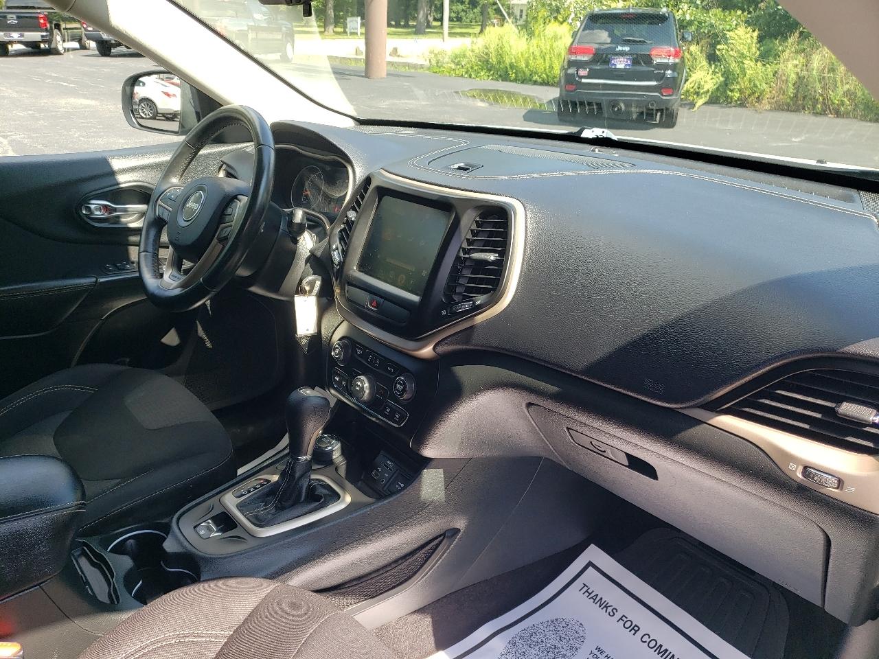 Jeep Cherokee 4WD 4dr Latitude 2015