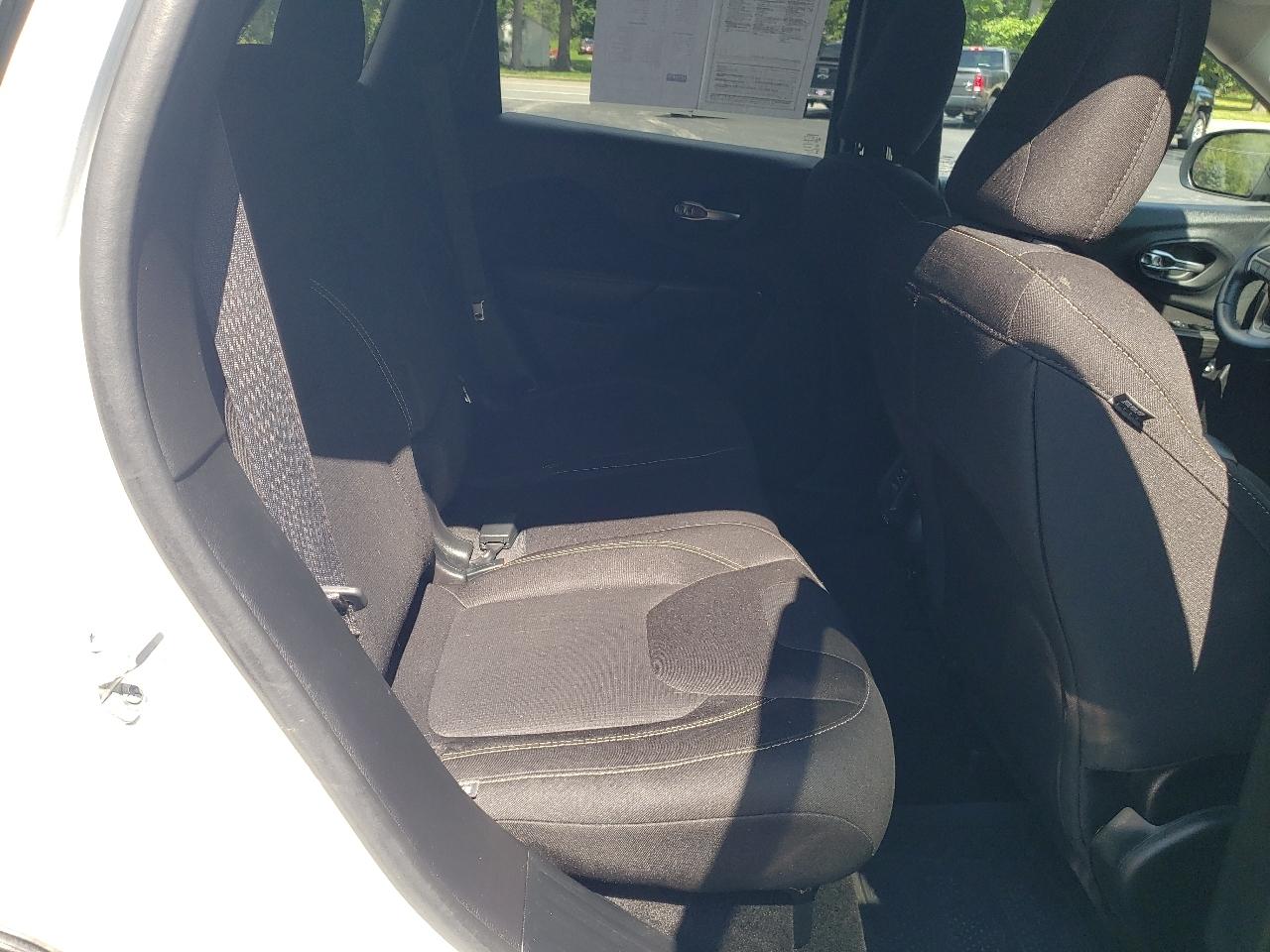 Jeep Cherokee 4WD 4dr Latitude 2015