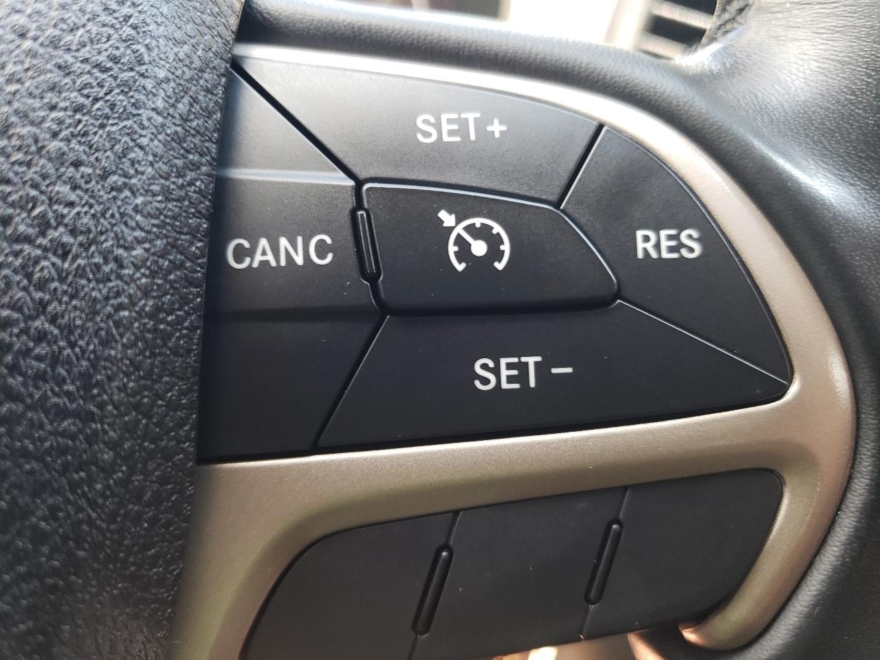 Jeep Cherokee 4WD 4dr Latitude 2015