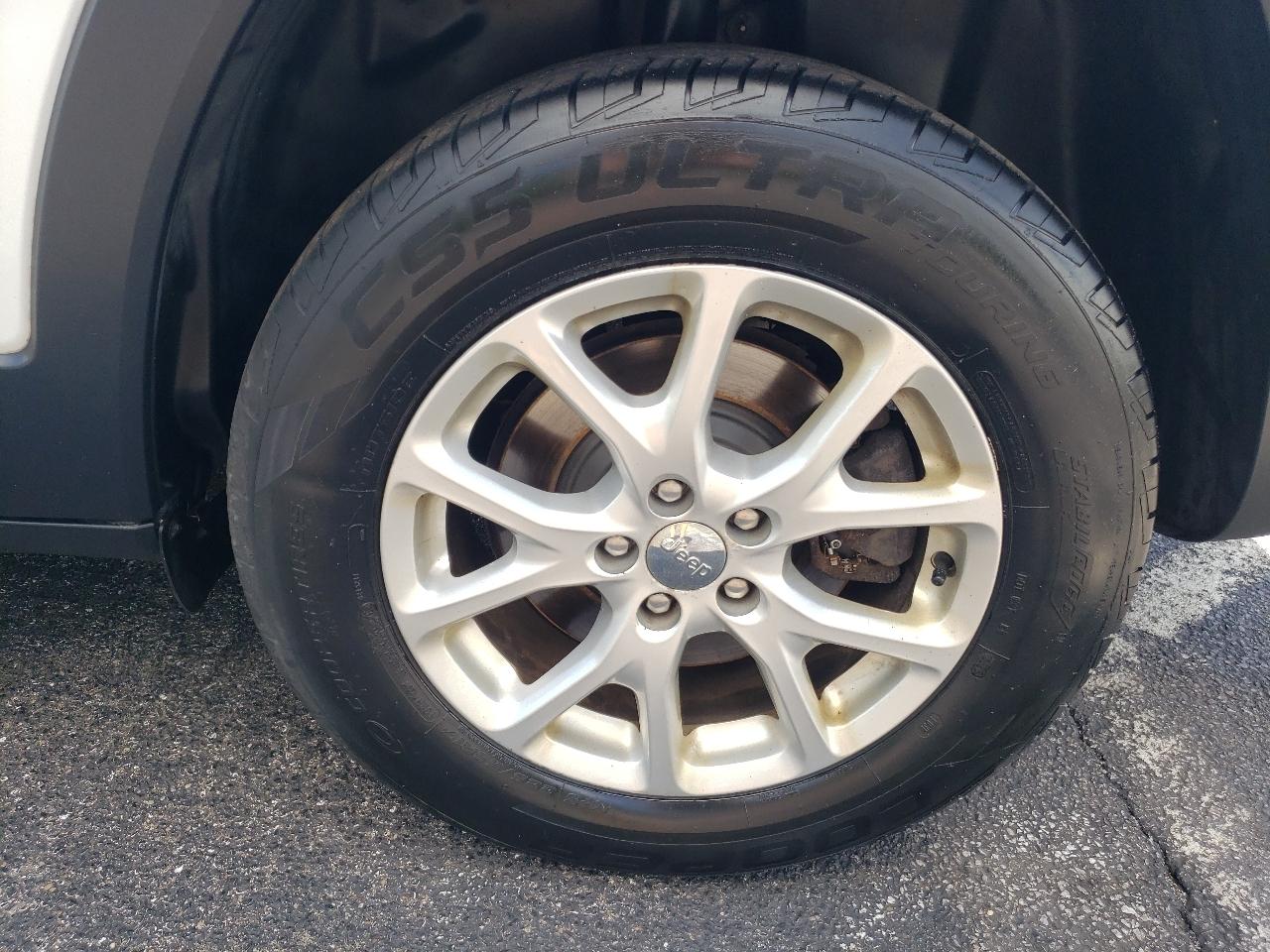 Jeep Cherokee 4WD 4dr Latitude 2015