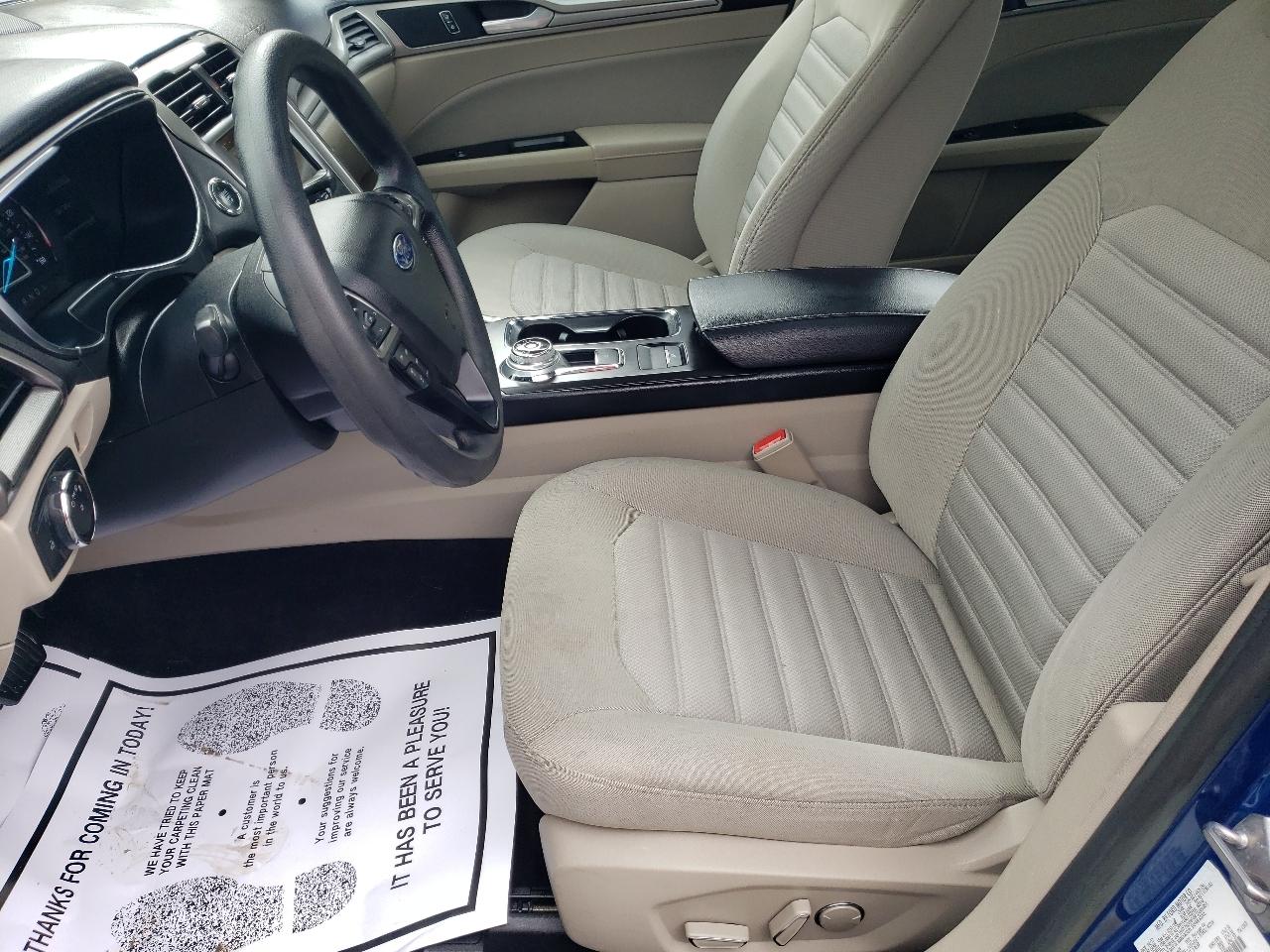 Ford Fusion SE FWD 2017