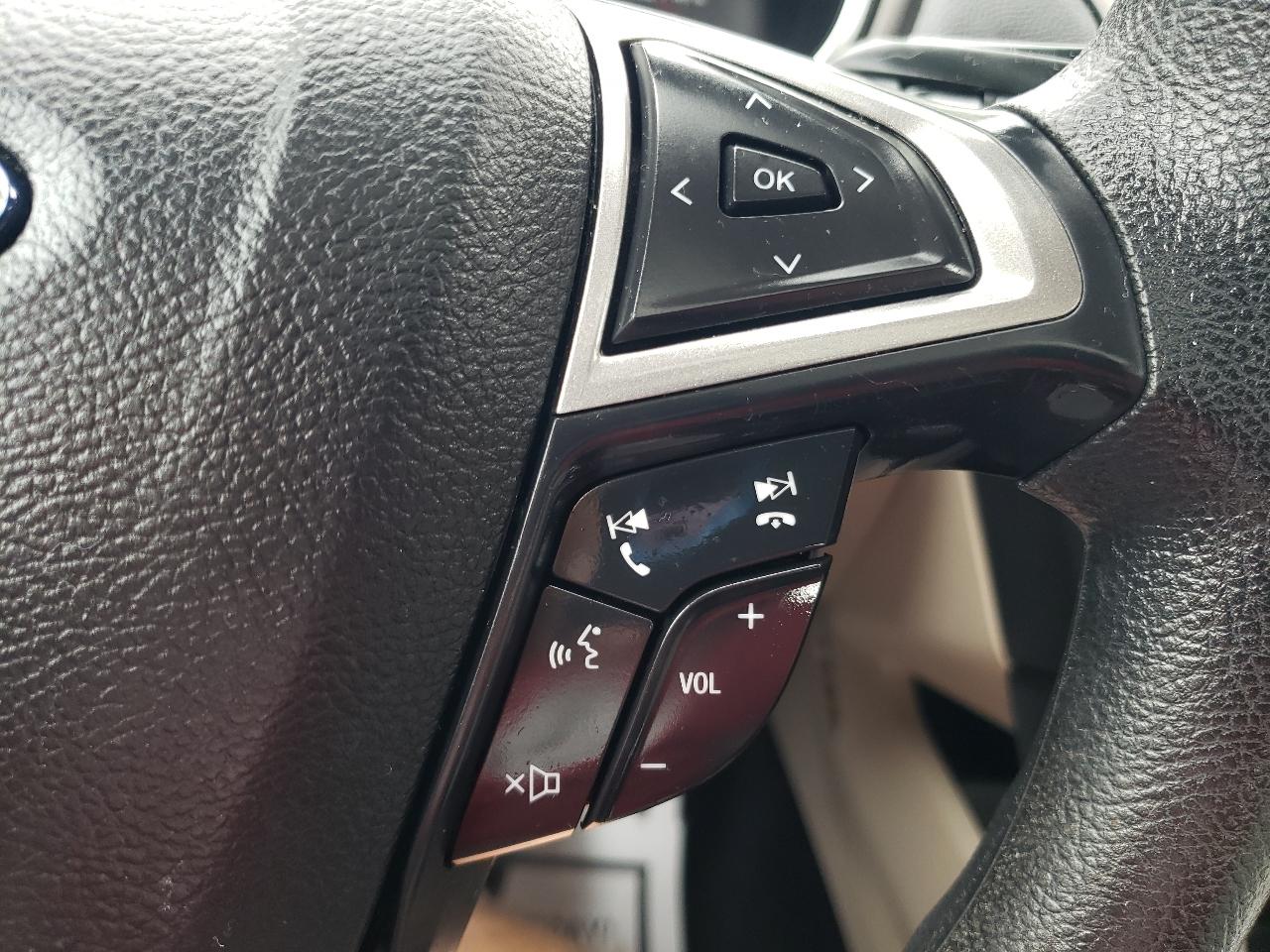 Ford Fusion SE FWD 2017