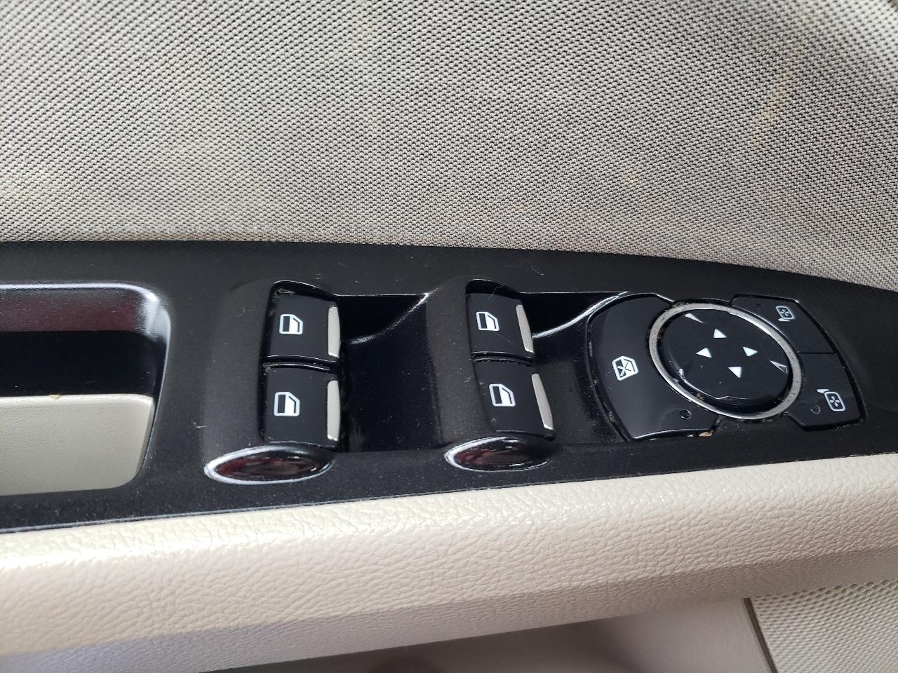 Ford Fusion SE FWD 2017