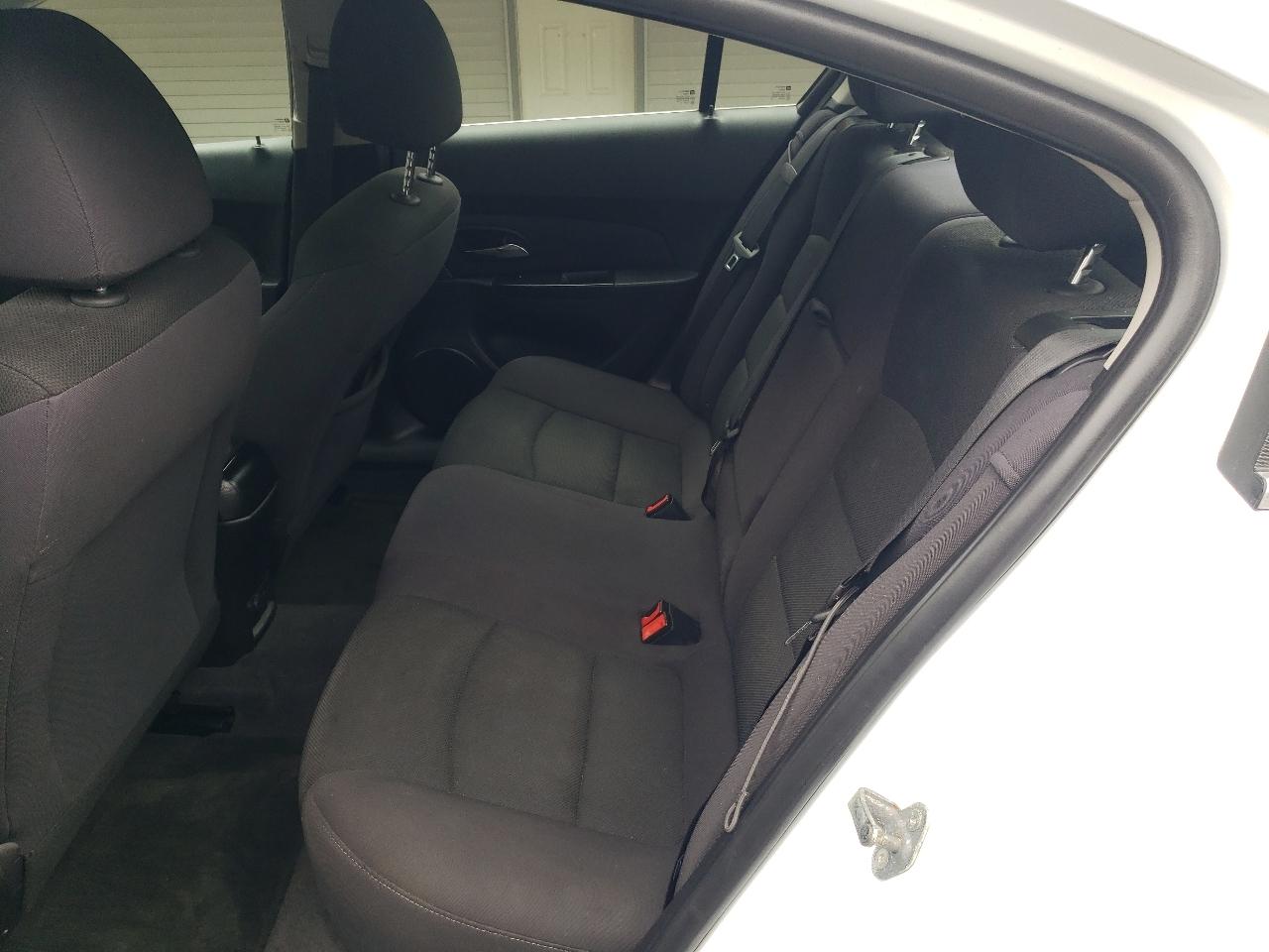 Chevrolet Cruze 4dr Sdn LT w/1FL 2012