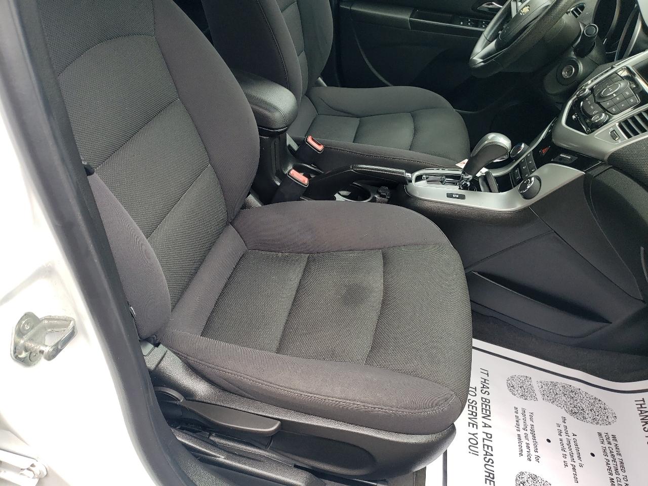 Chevrolet Cruze 4dr Sdn LT w/1FL 2012