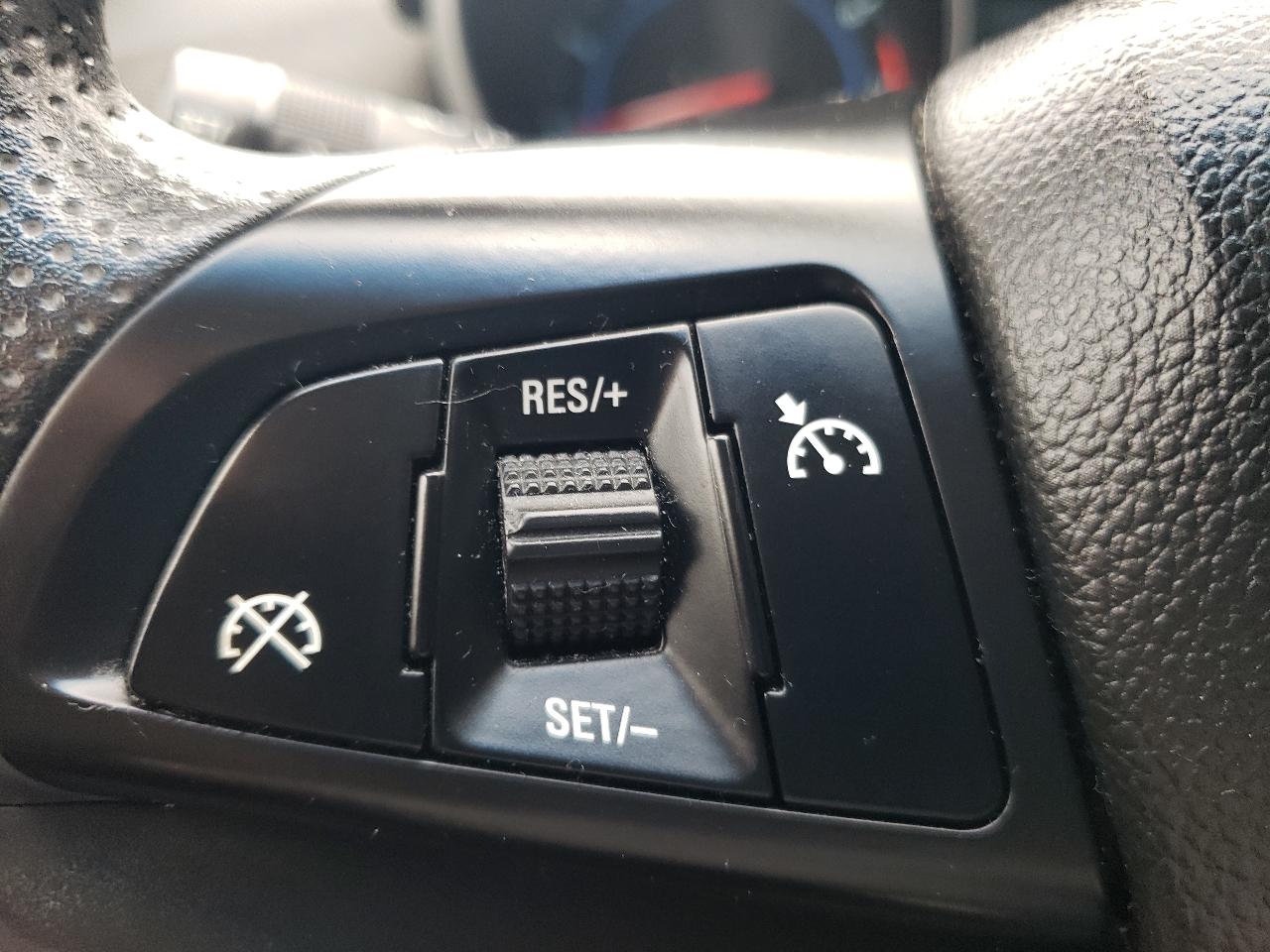 Chevrolet Cruze 4dr Sdn LT w/1FL 2012